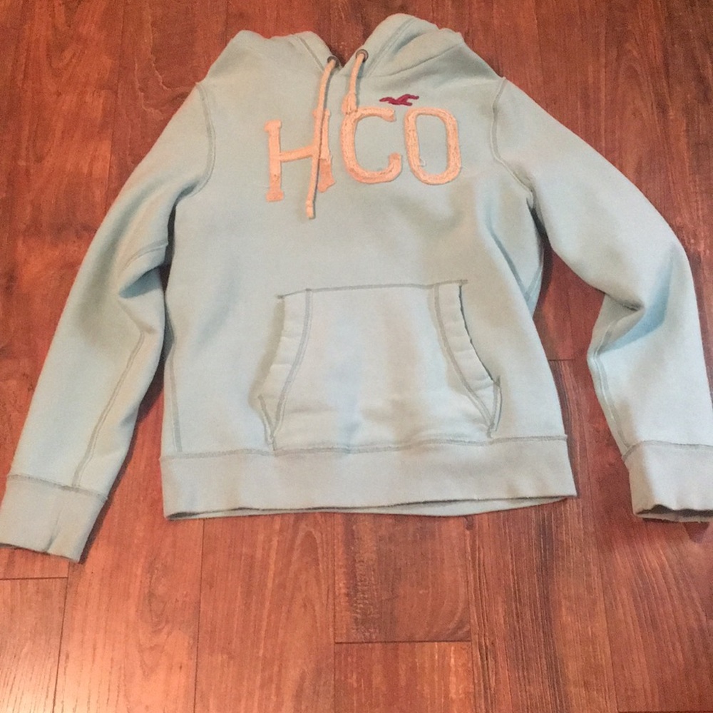 Hollister - Picture 1 of 1